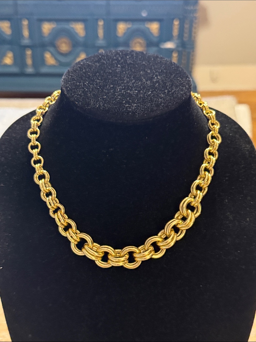 Vintage Gold Tone Chain Link Choker Collar Statement Necklace